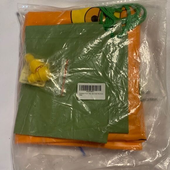 Coodoo Splash pad inflatable sprinkler for kids.  NEW - Picture 3 of 6